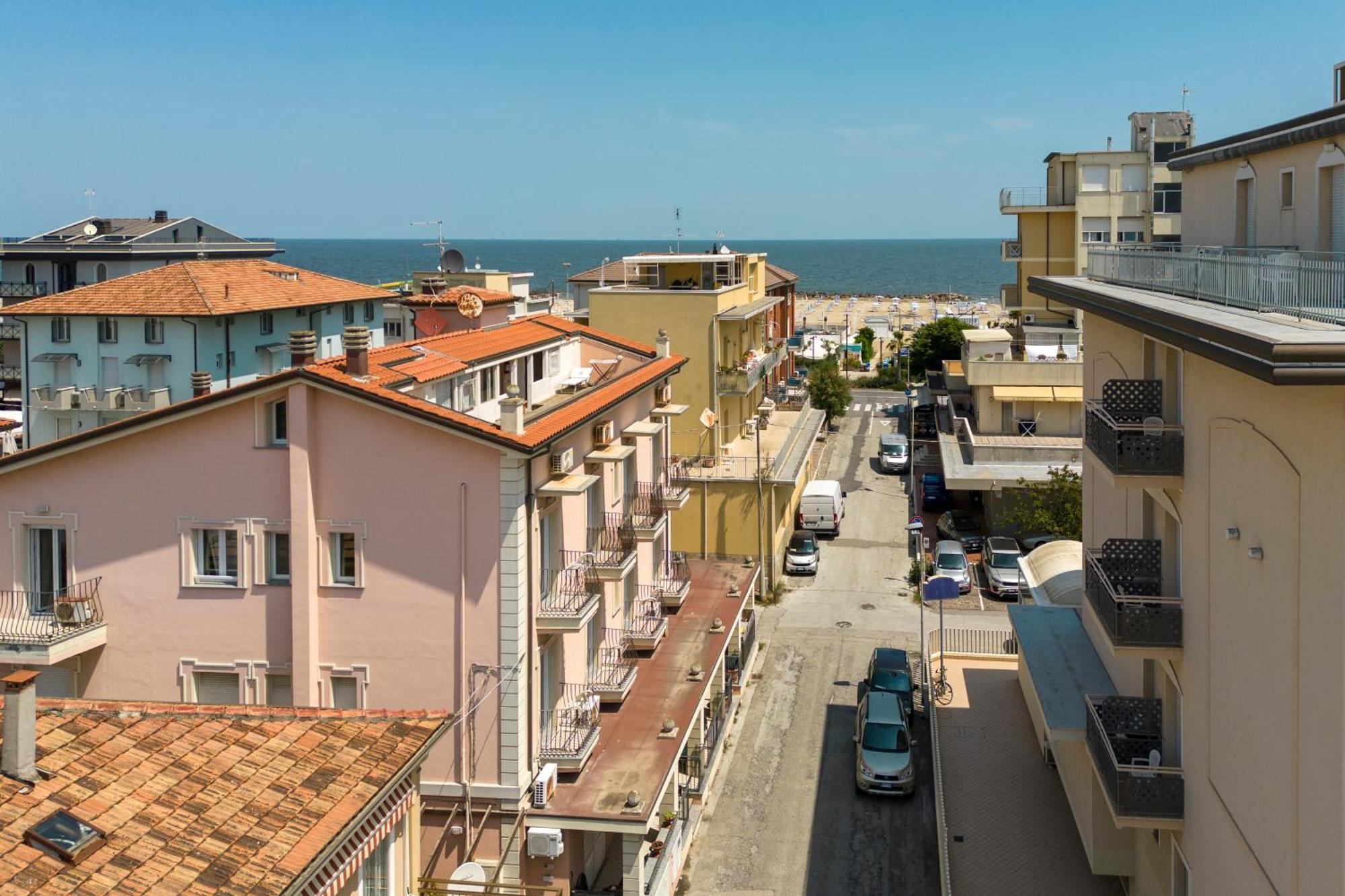 Residence Uno Studio&Suites Rimini Exterior foto