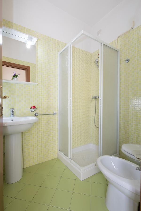 Residence Uno Studio&Suites Rimini Exterior foto